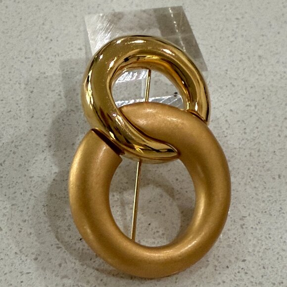 MONET Vintage Interlocking Double Circle Brooch - Picture 1 of 6